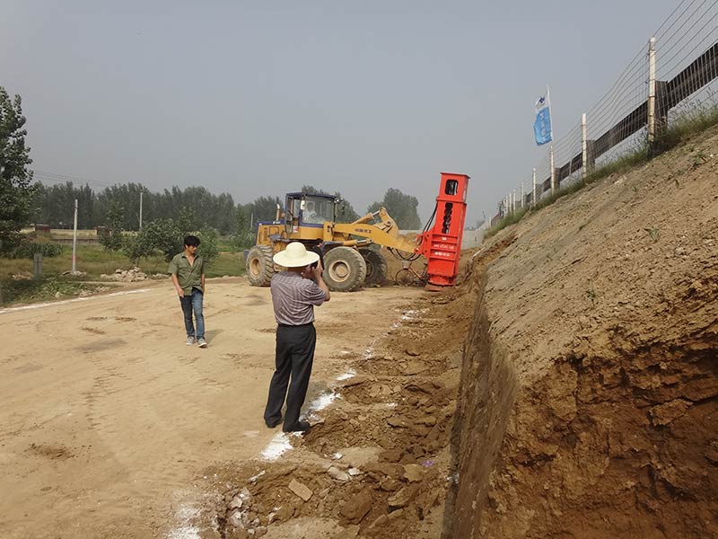 高速液壓夯實機(jī)